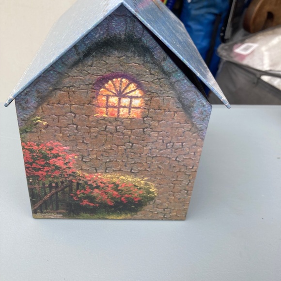 Thomas Kinkade Stationary Set inside Cottage House with Drawers - Picture 5 of 8